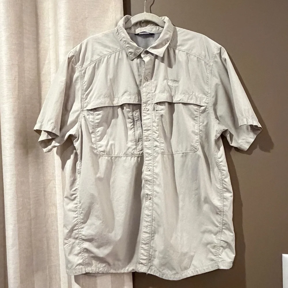 The North Face Men's Sequoia Shirt Tan Outdoors, vented, Hiking, Fishing Size XL